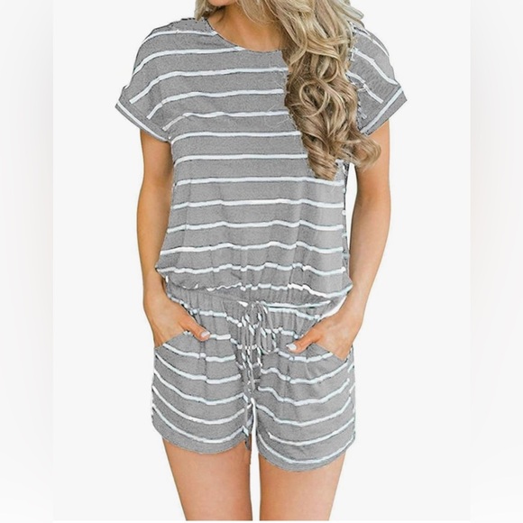 Hount Gray and White Striped Romper - EUC - Picture 1 of 4